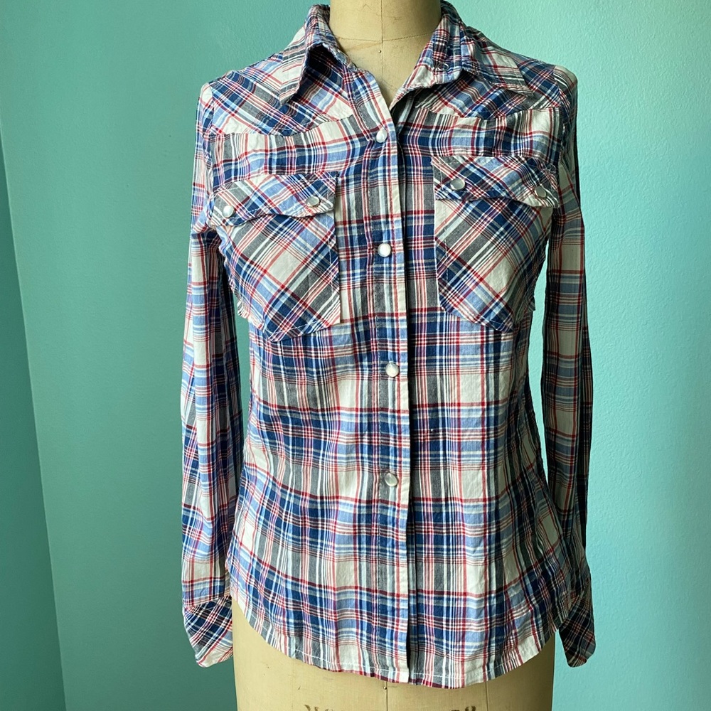 Women’s plaid western snap button shirt small Romeo and Juliet Couture